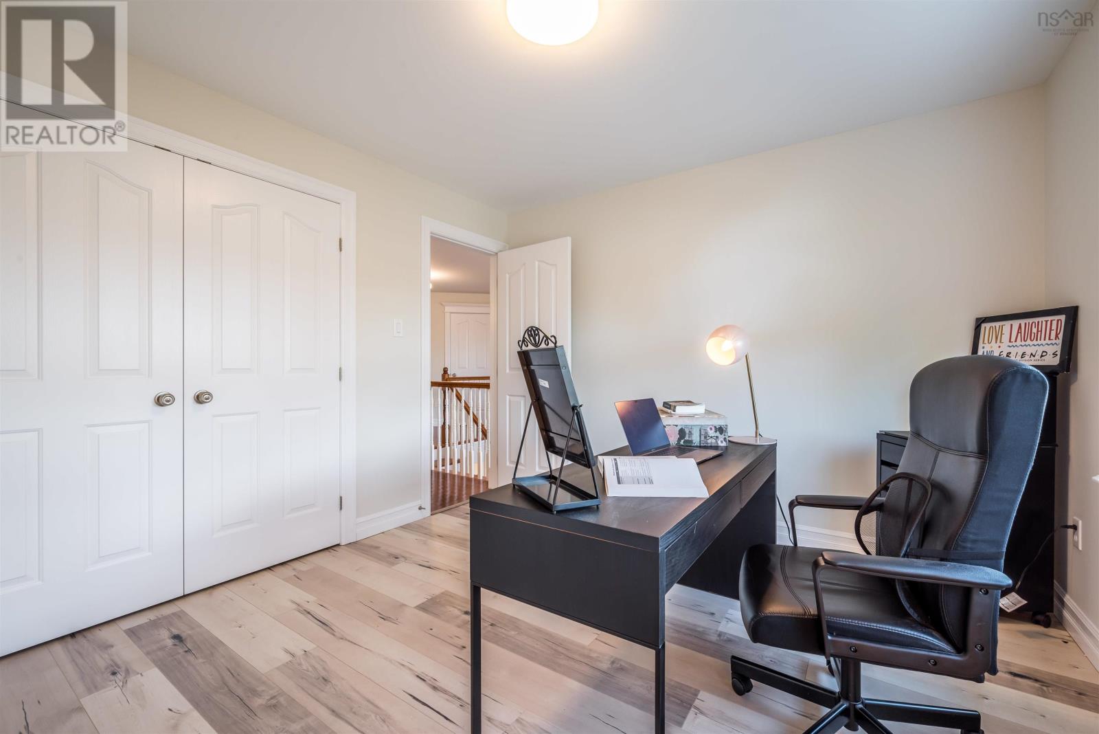 46 Strathaven Close