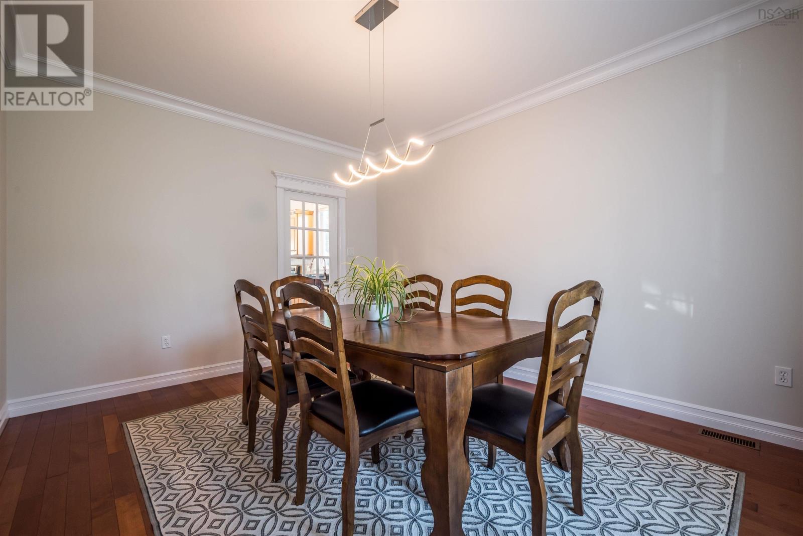 46 Strathaven Close
