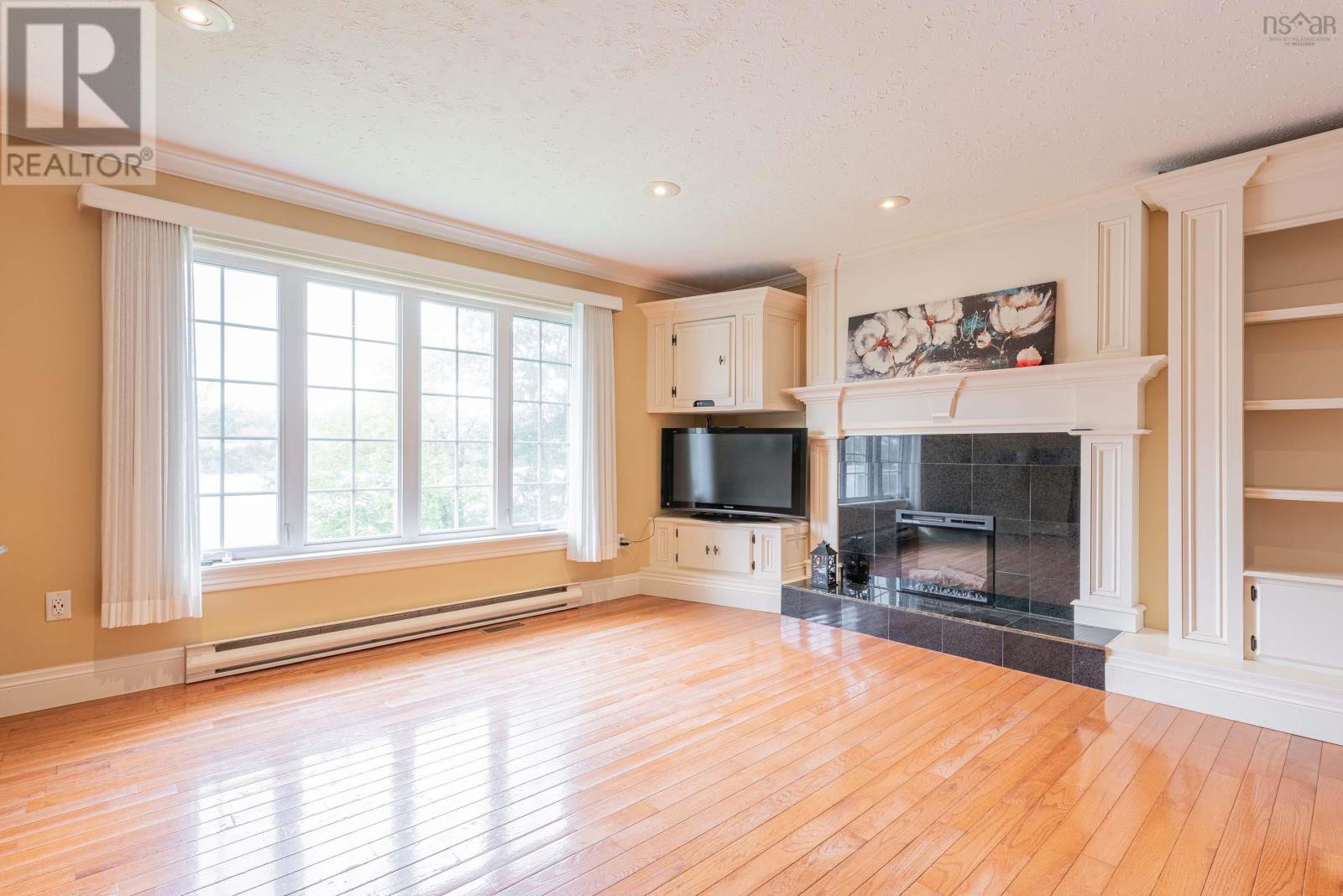 86 Diana Grace Avenue