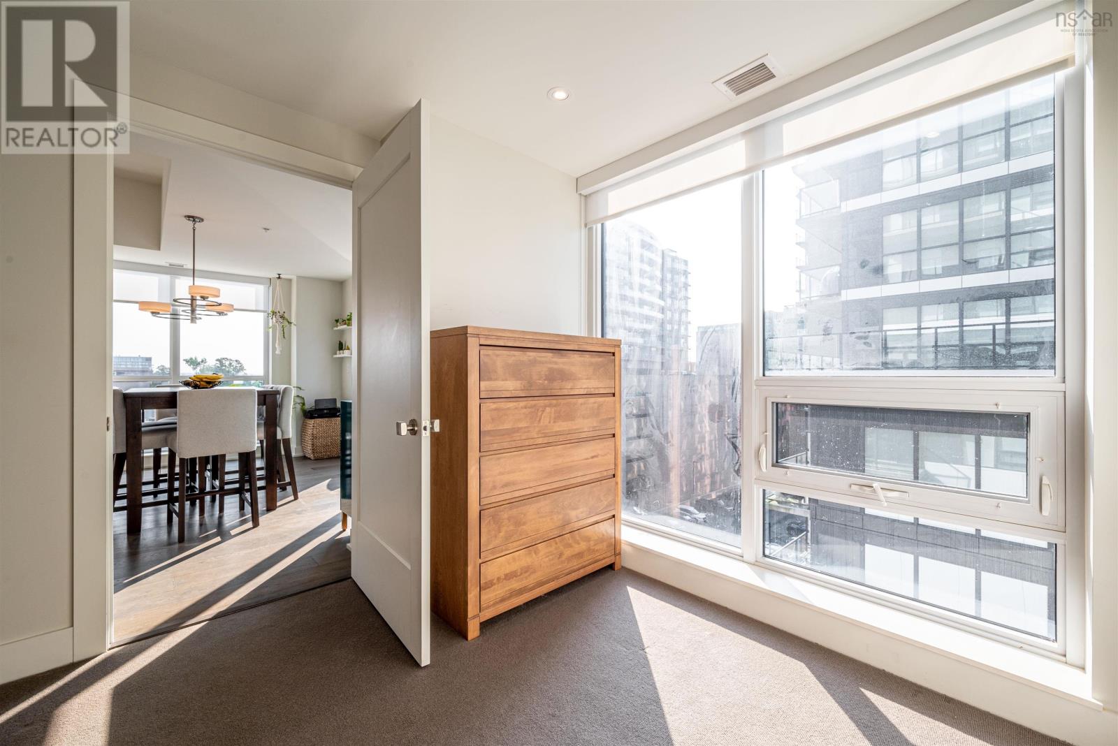 516 1585 South Park Street, #516