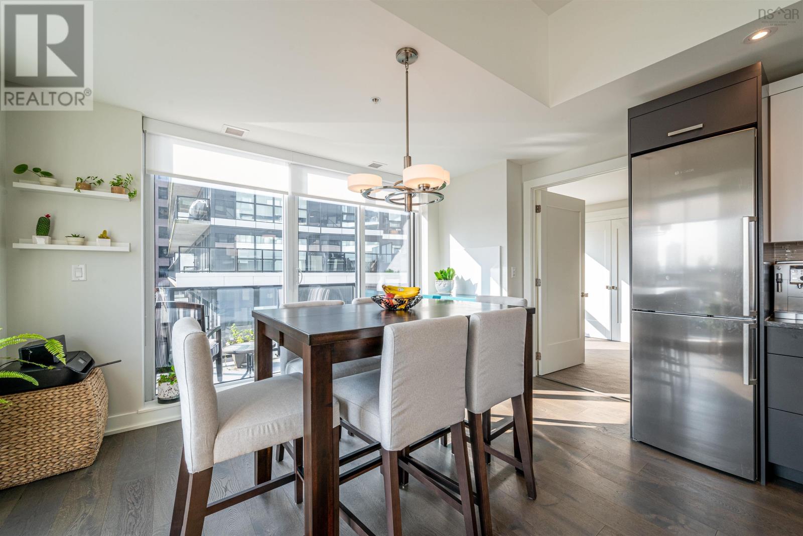 516 1585 South Park Street, #516