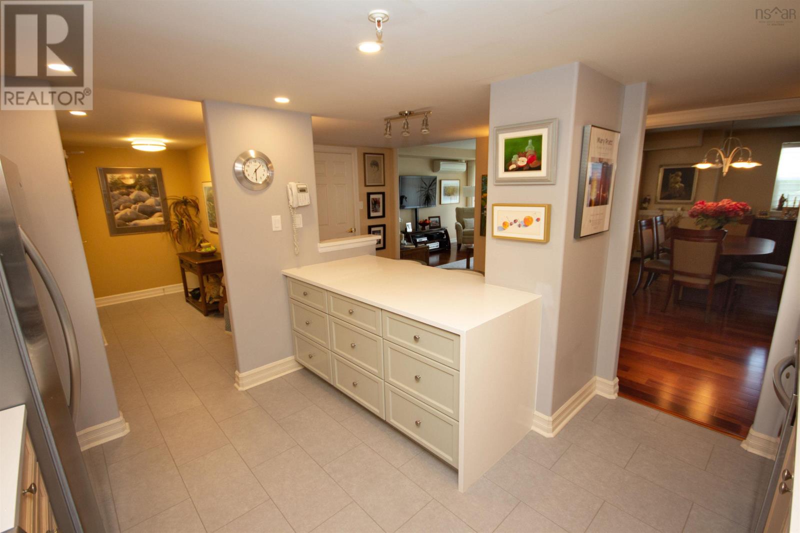 110 429 Parkland Drive, #110