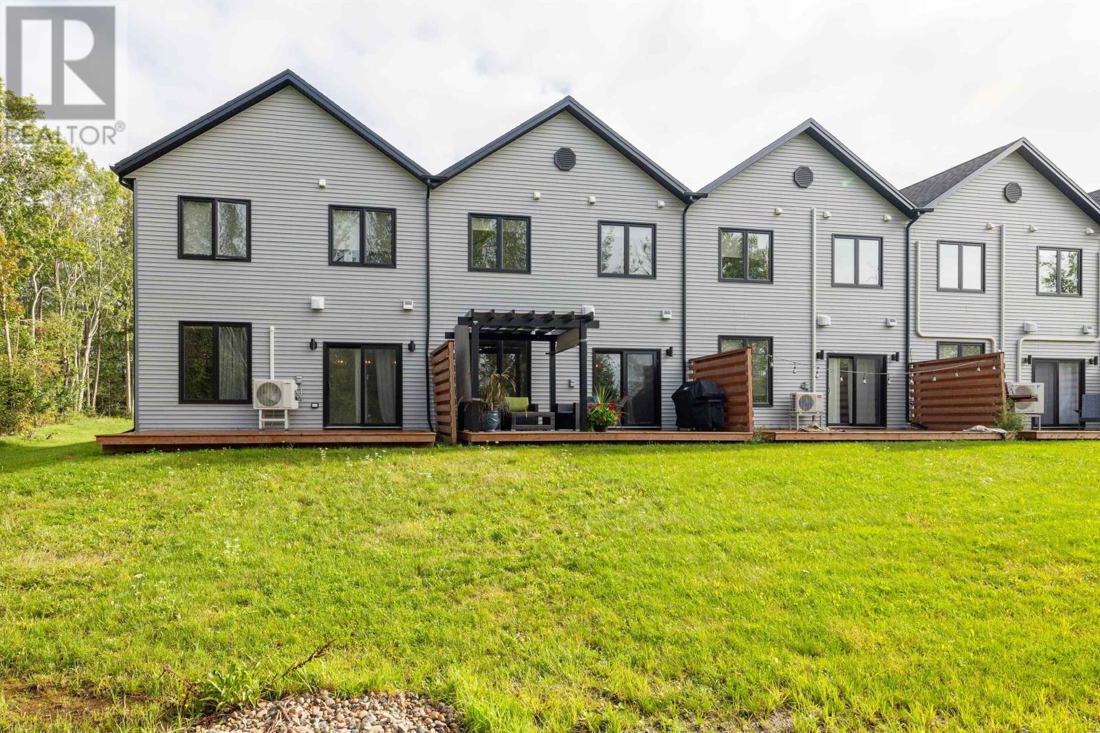 36 Dr. John Knox Way