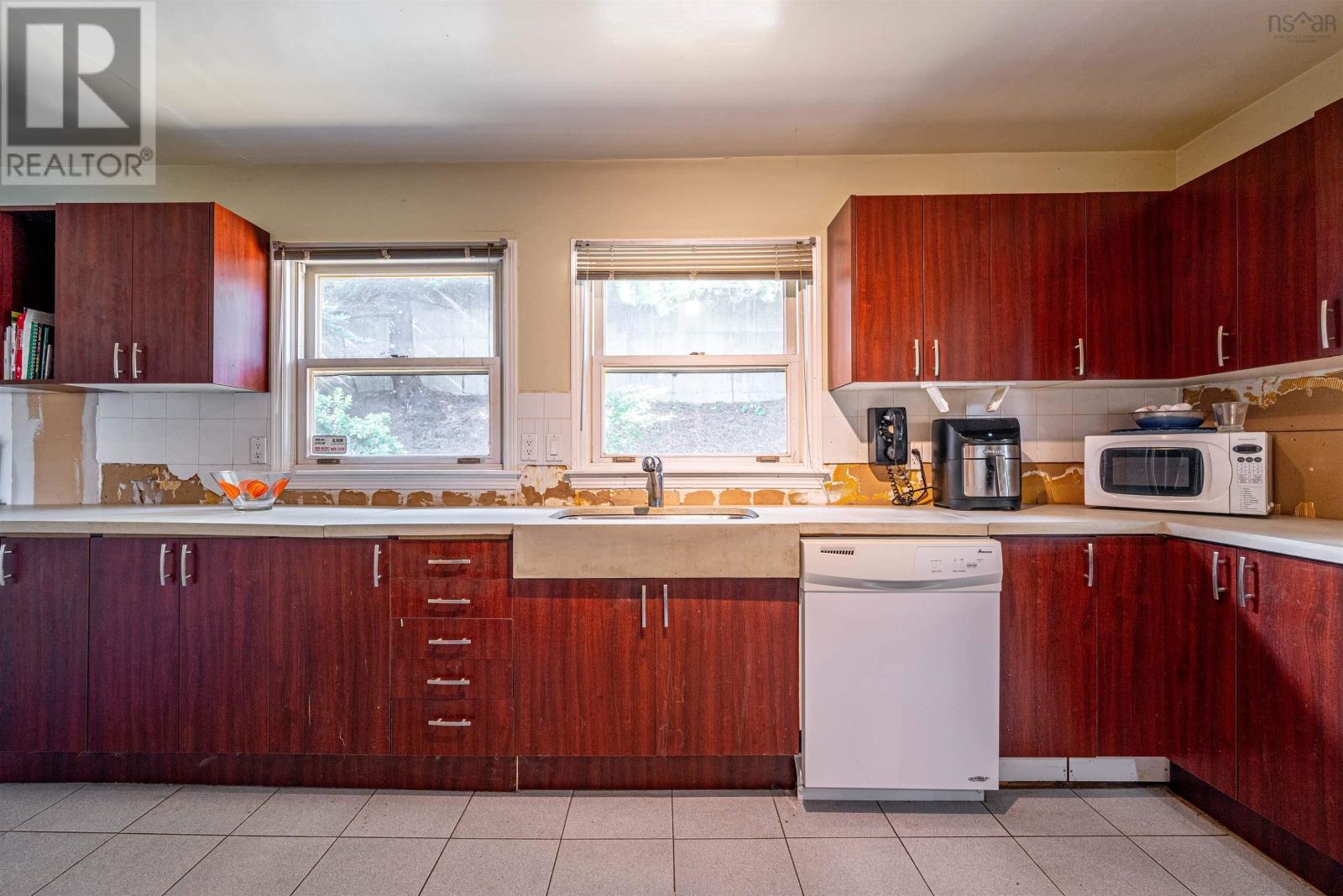 16 Herring Cove Road