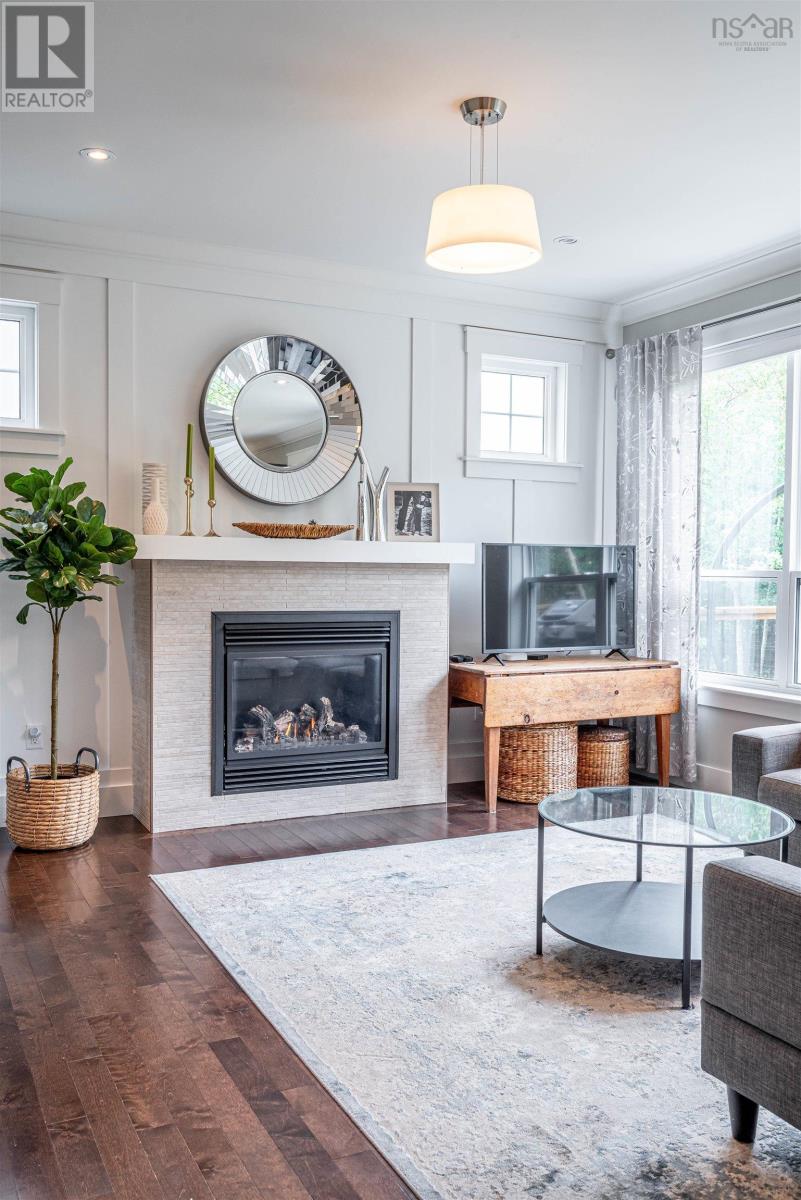 75 Hollyhock Way
