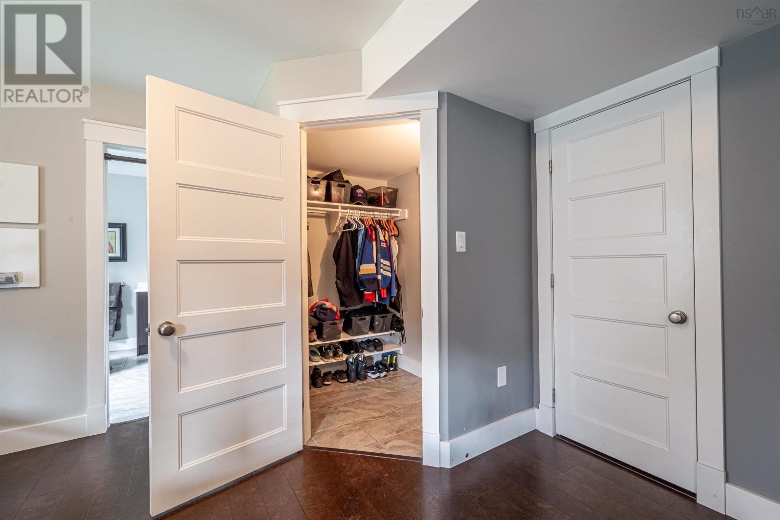 75 Hollyhock Way