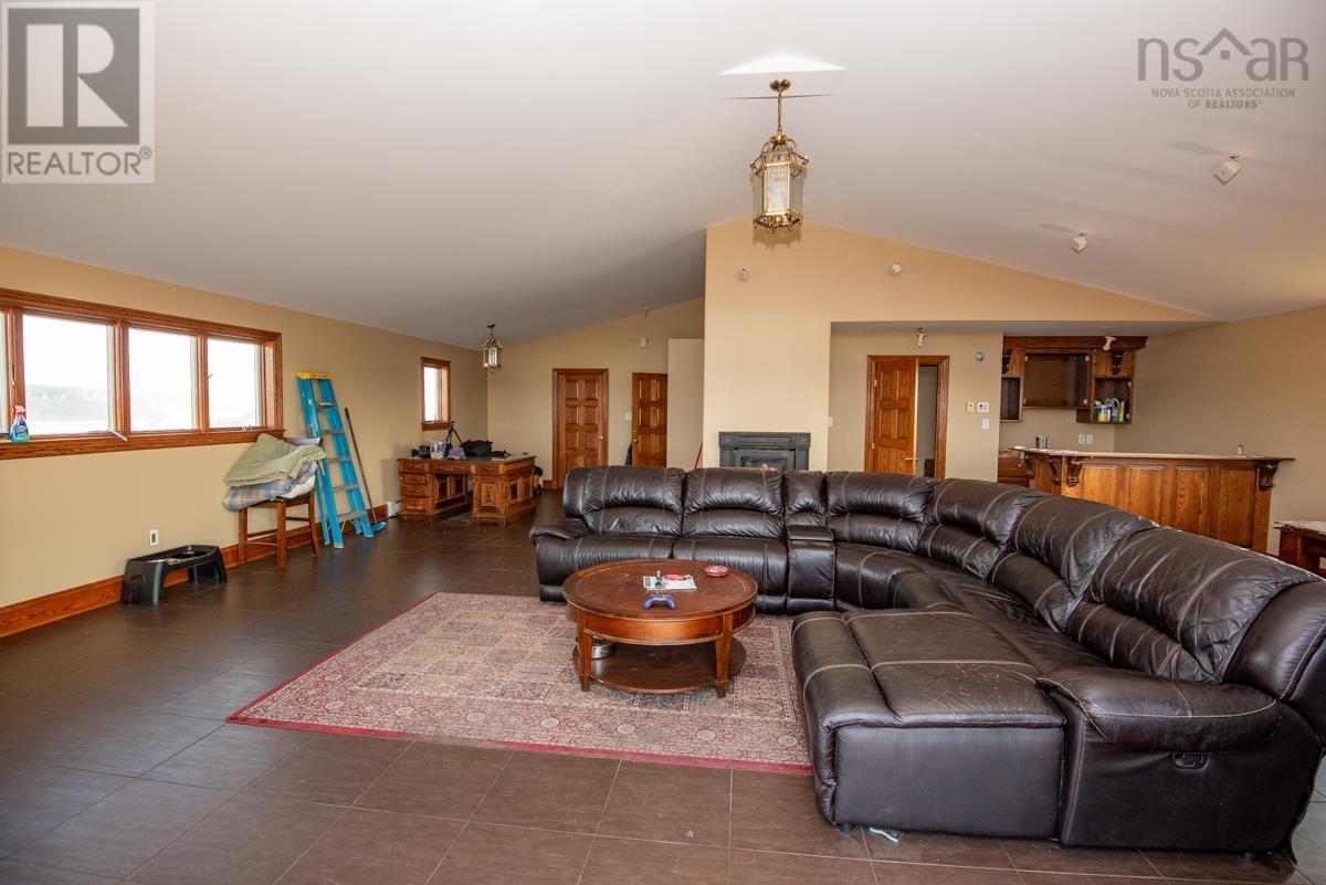 1333 Main Road