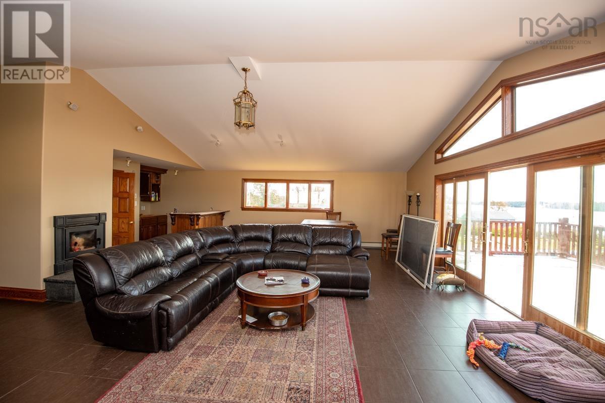 1333 Main Road
