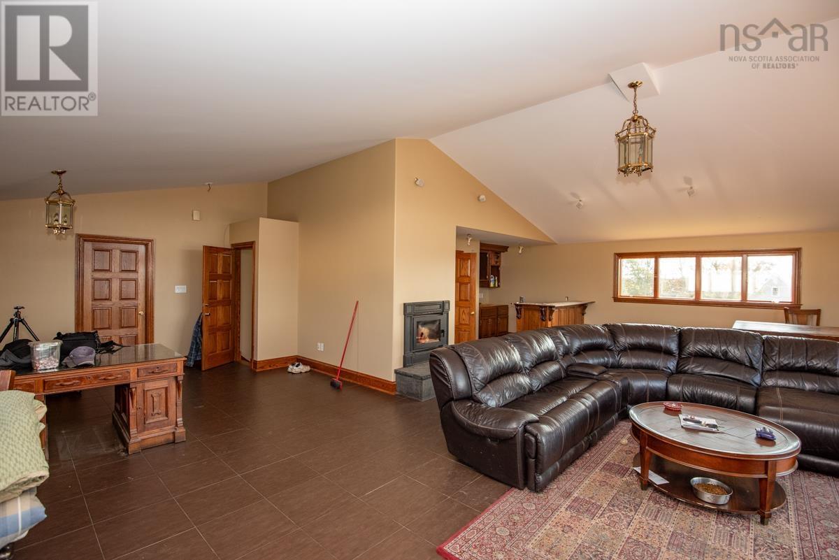 1333 Main Road