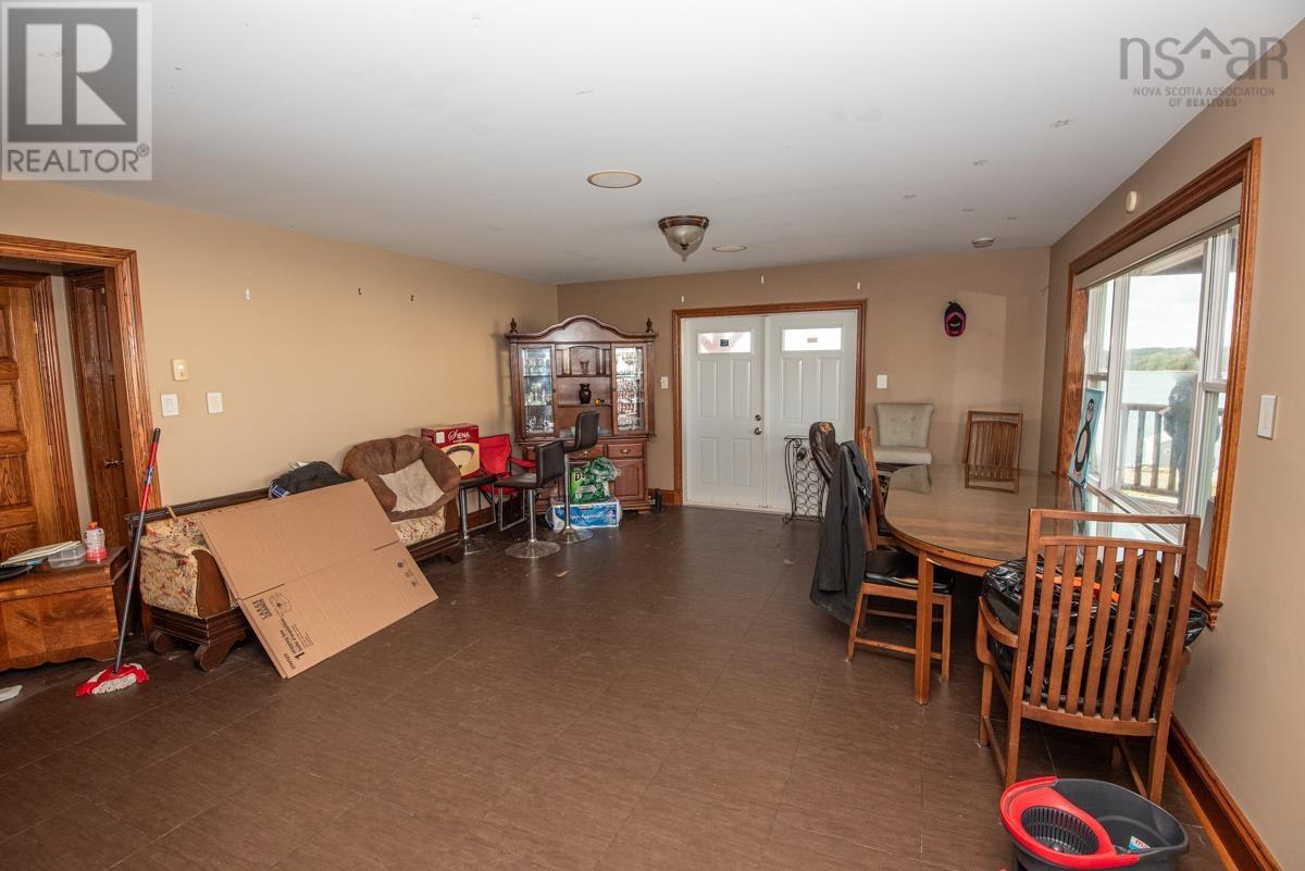 1333 Main Road