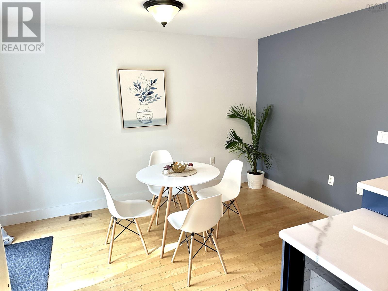 4 Viridian Drive