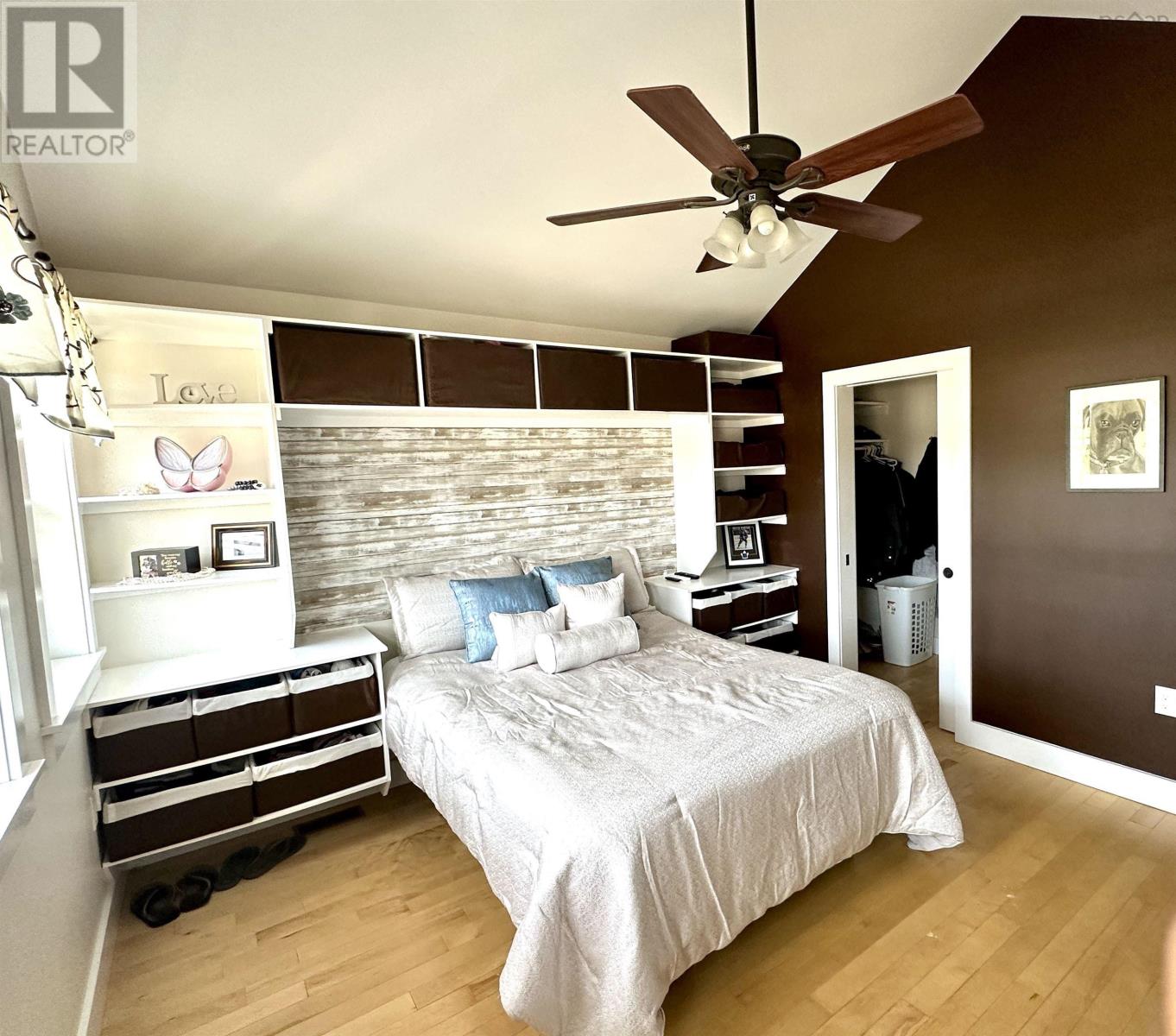 4 Viridian Drive