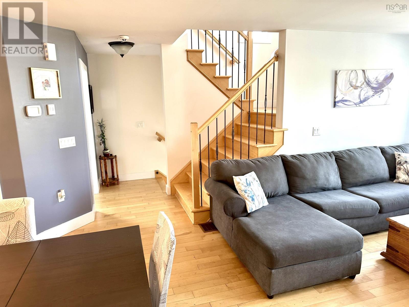 4 Viridian Drive