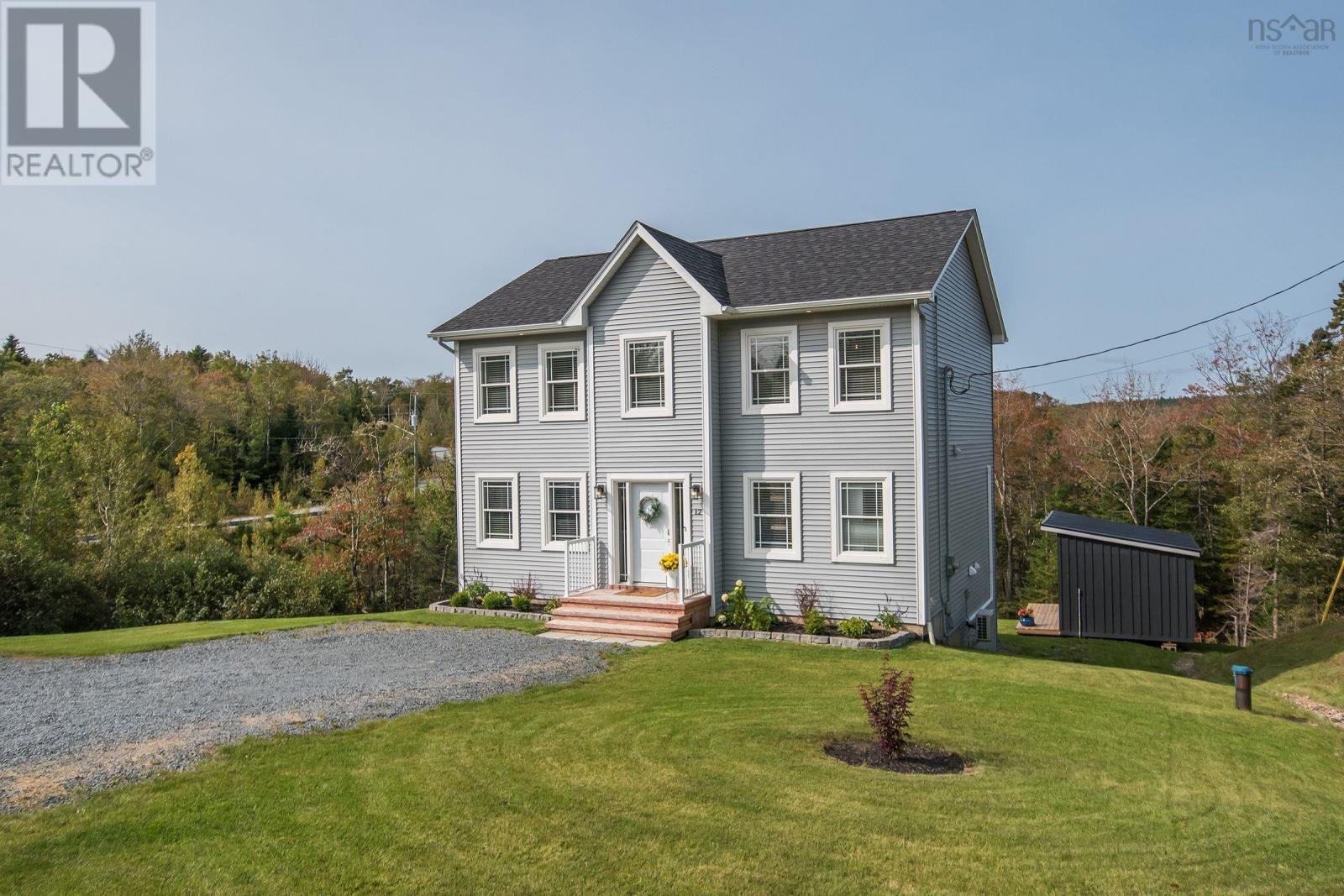 12 Barnham Court