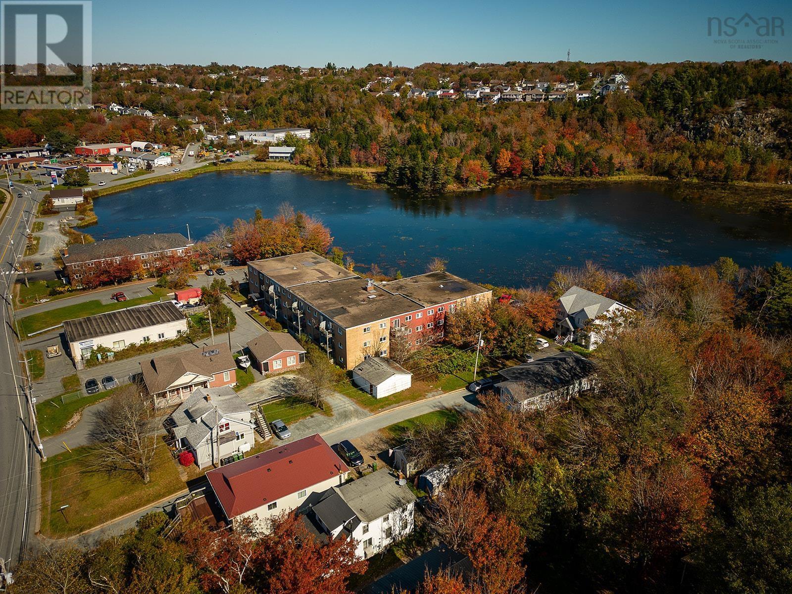 5 CREELMAN Drive