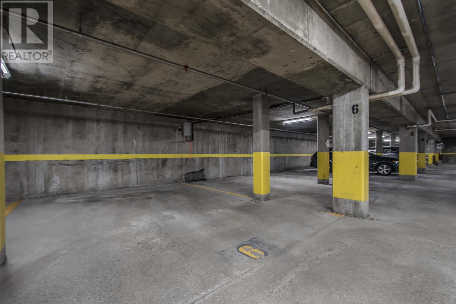 104 114 Regency Park Drive, #104