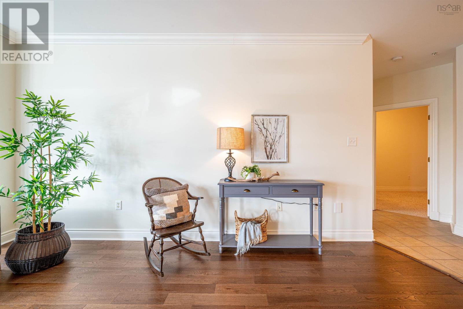 214 94 Bedros Lane, #214