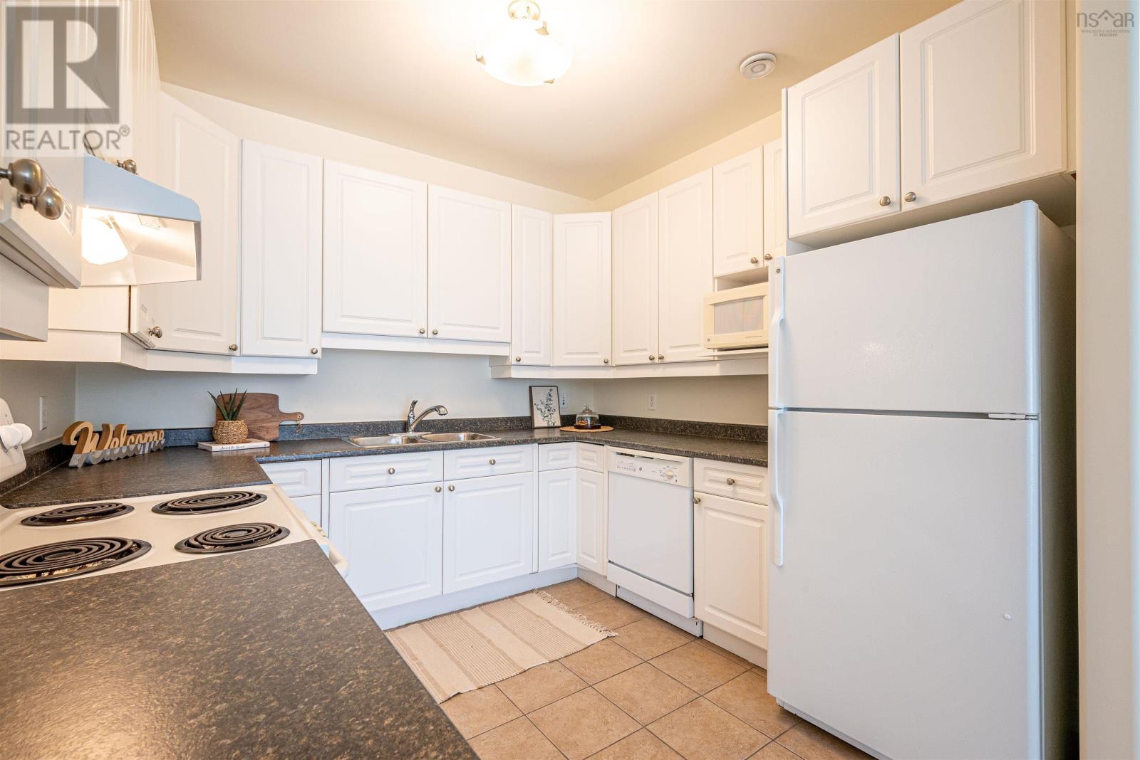 214 94 Bedros Lane, #214