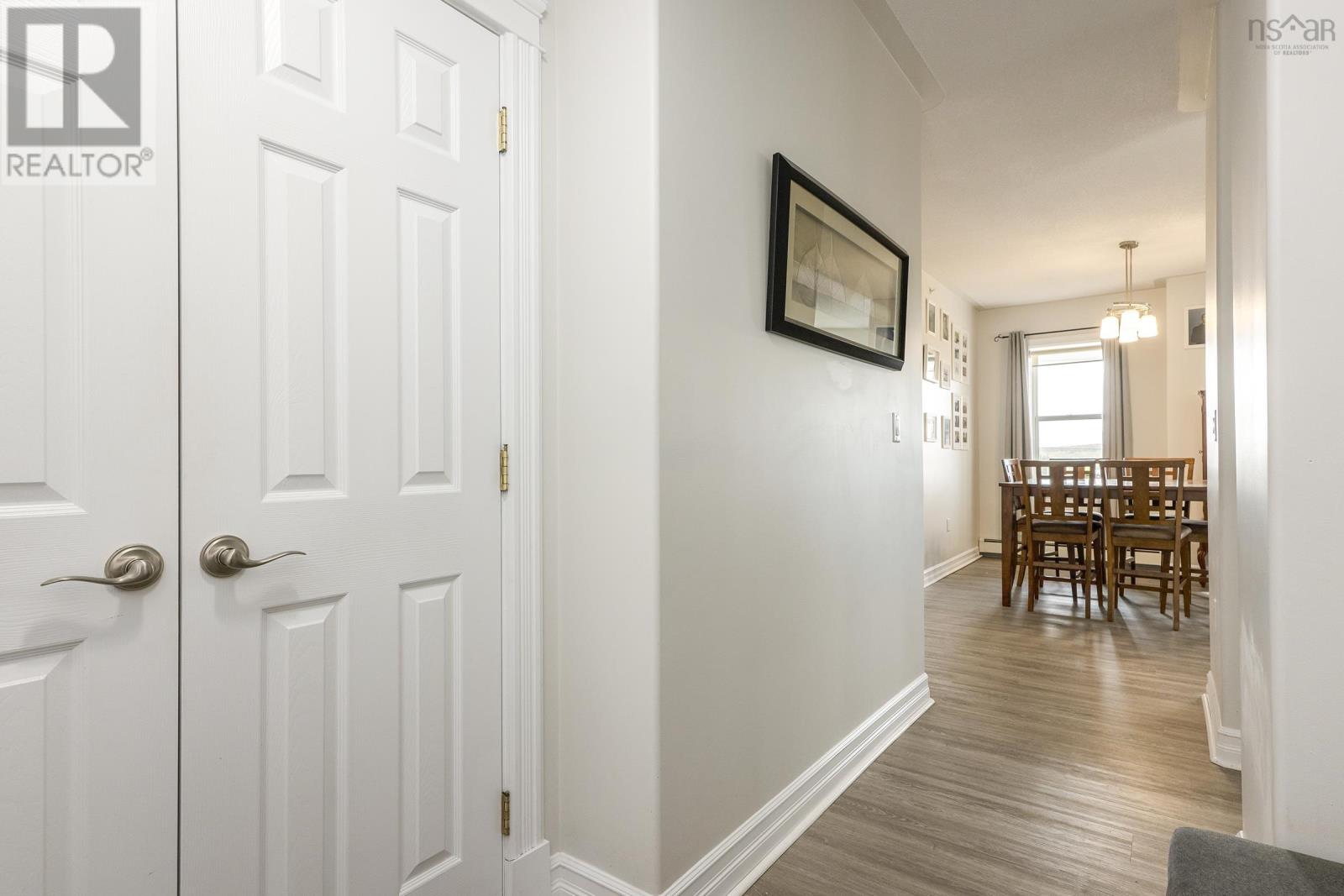 205 767 Parkland Drive, #205
