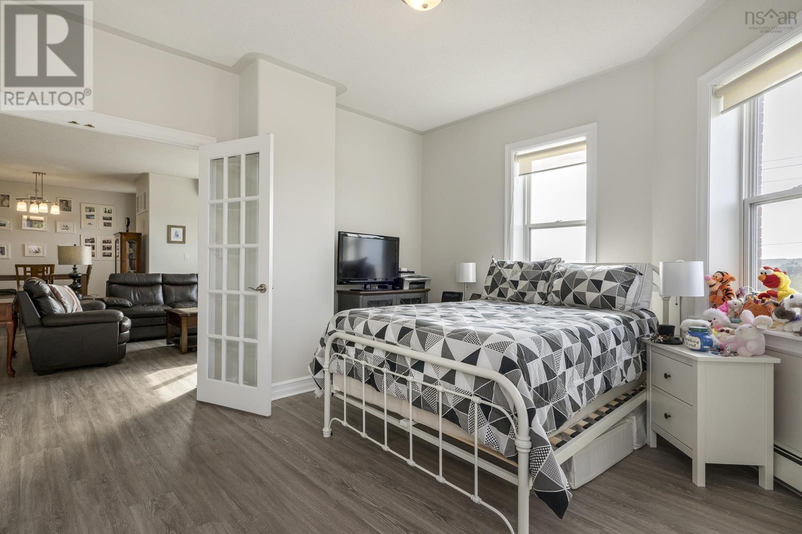 205 767 Parkland Drive, #205