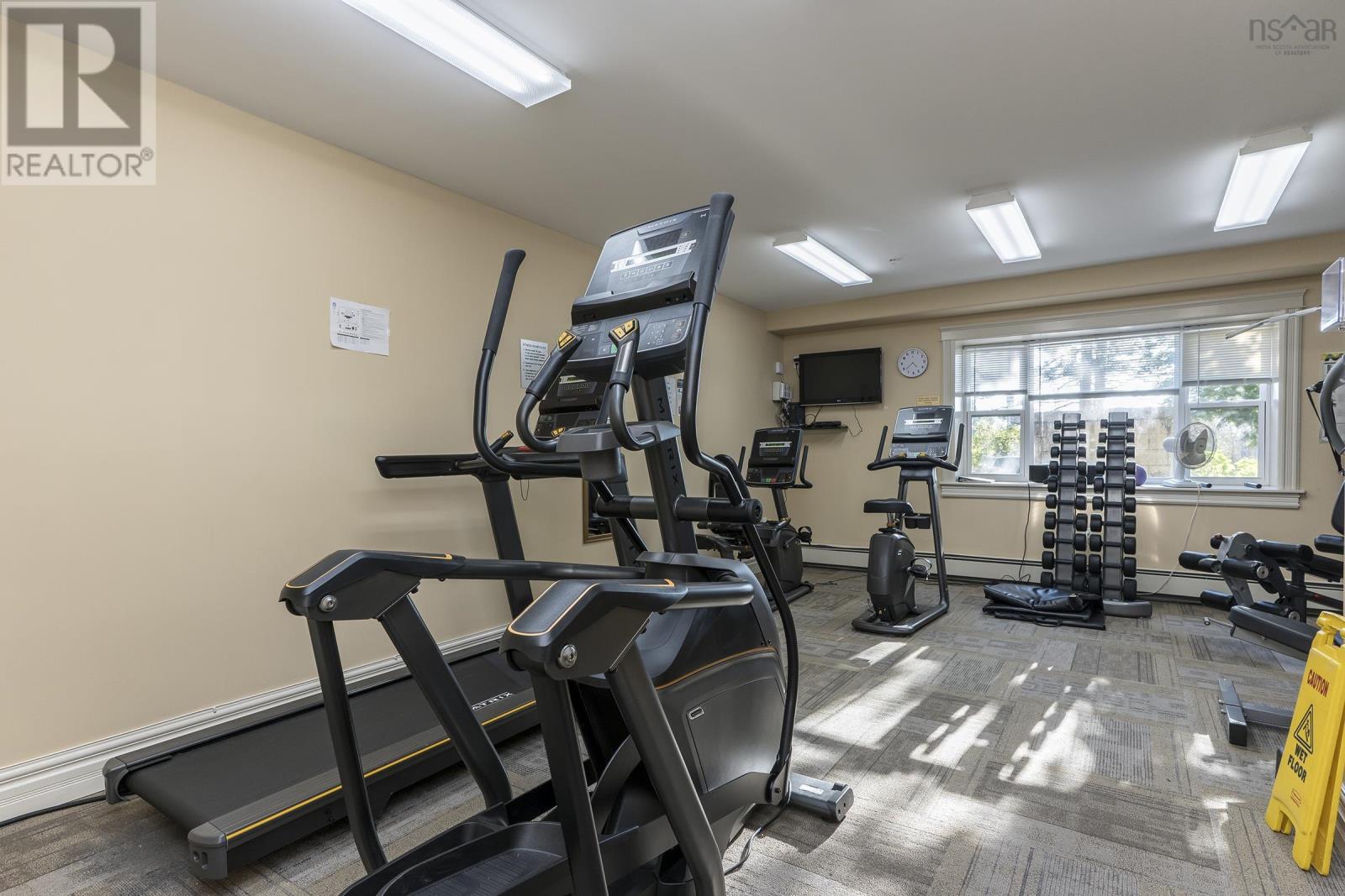 205 767 Parkland Drive, #205