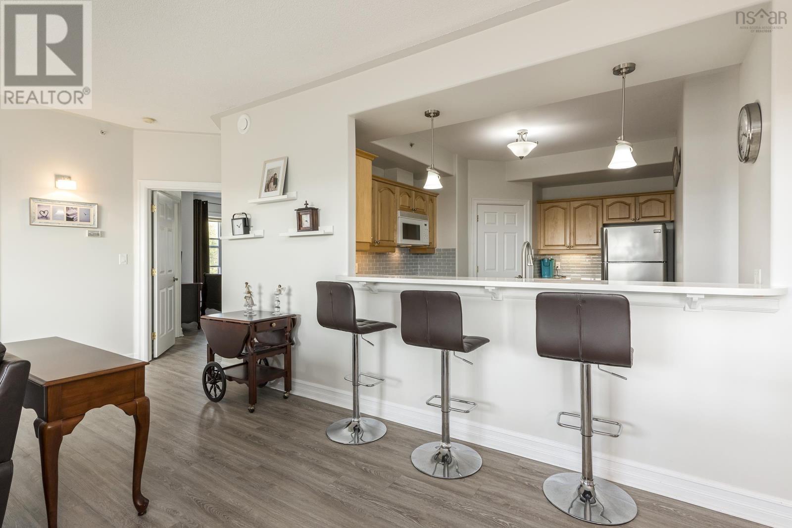 205 767 Parkland Drive, #205