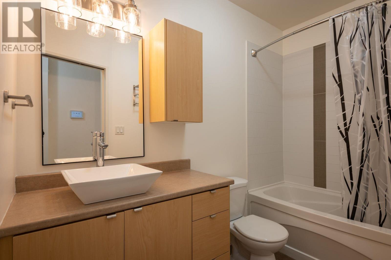 114 5221 Nora Bernard Street, #114