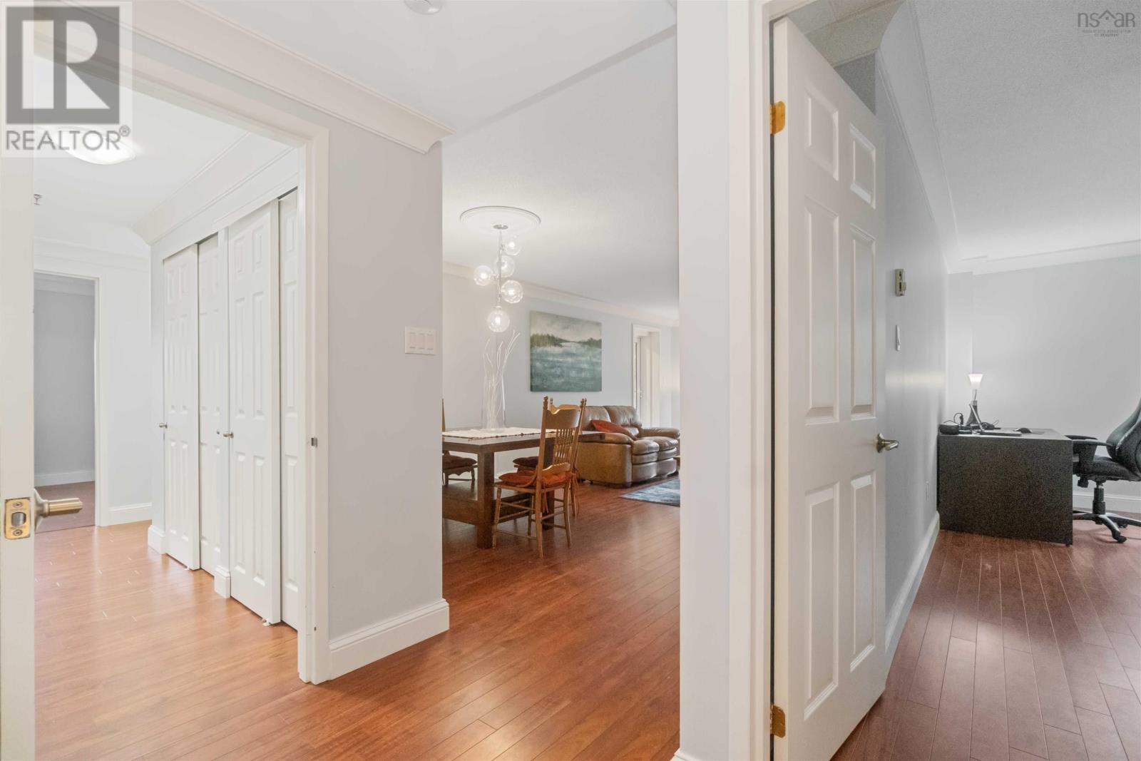 300 61 Nelsons Landing Boulevard, #300