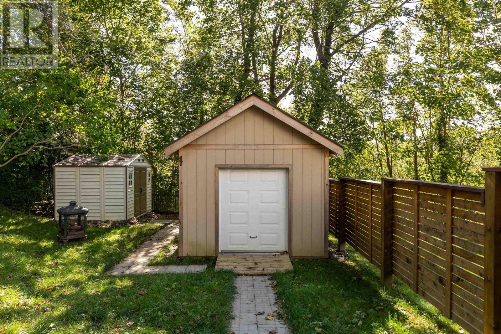 6844 Quinpool Road