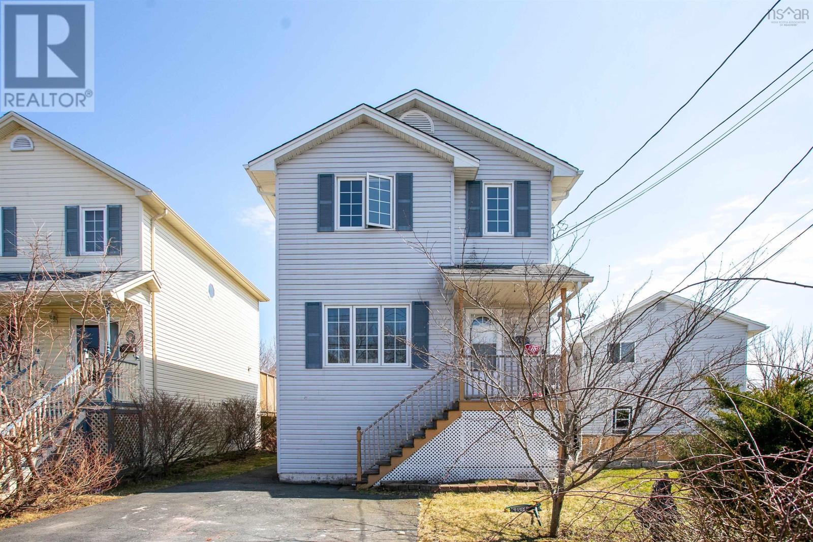 3 Sharleen Court