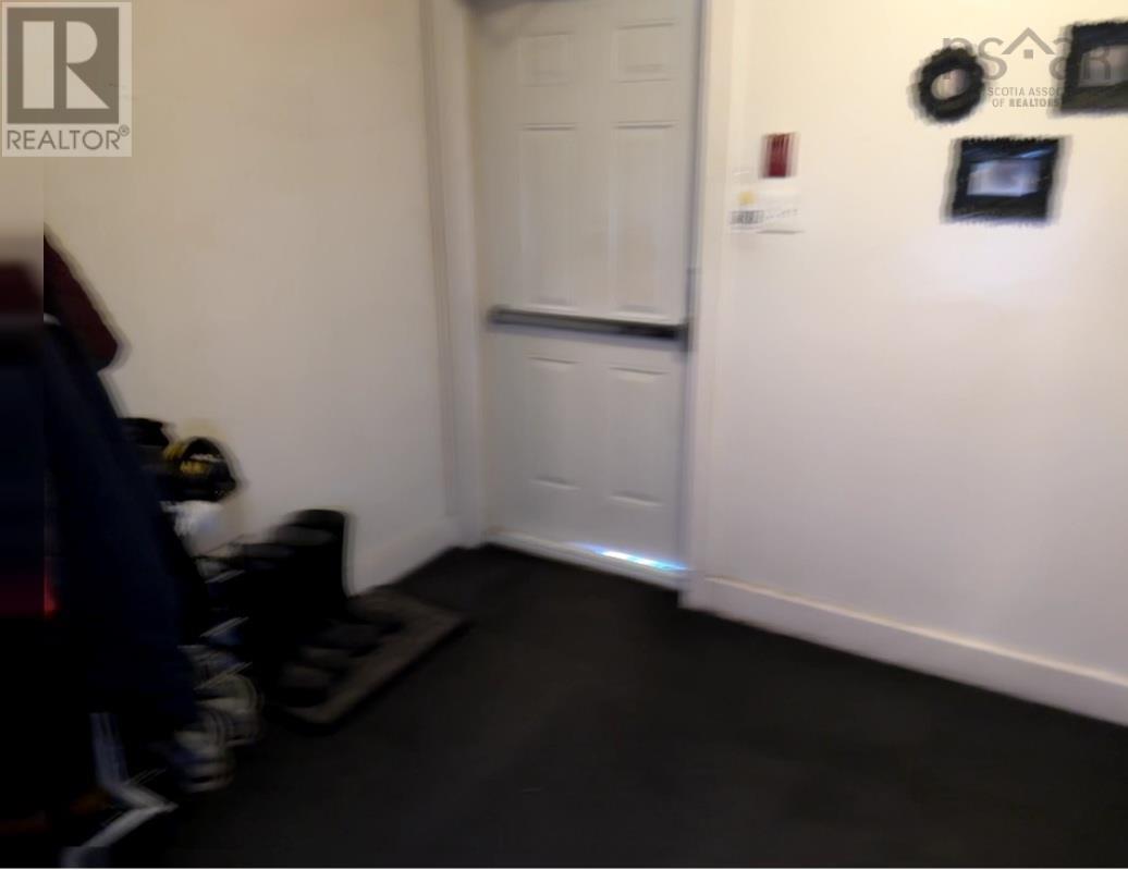 348 Pleasant Street