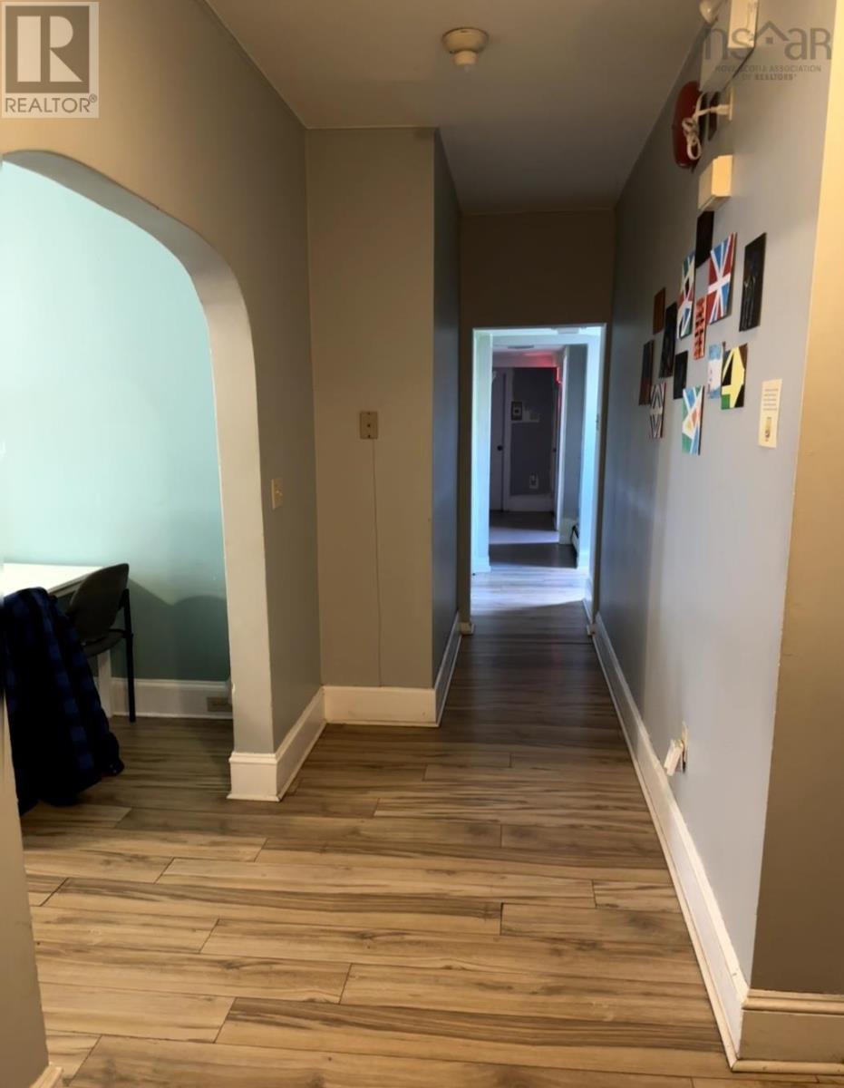 348 Pleasant Street