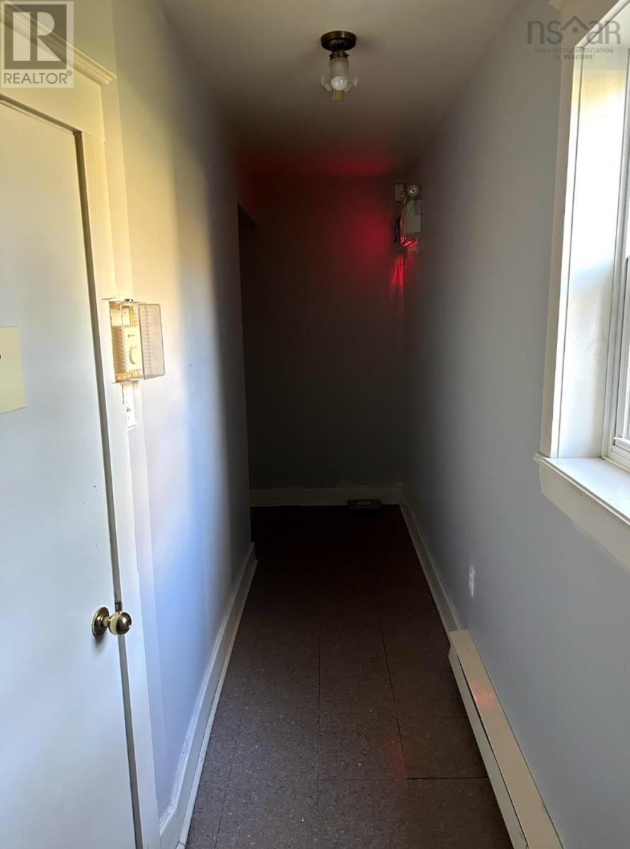 348 Pleasant Street