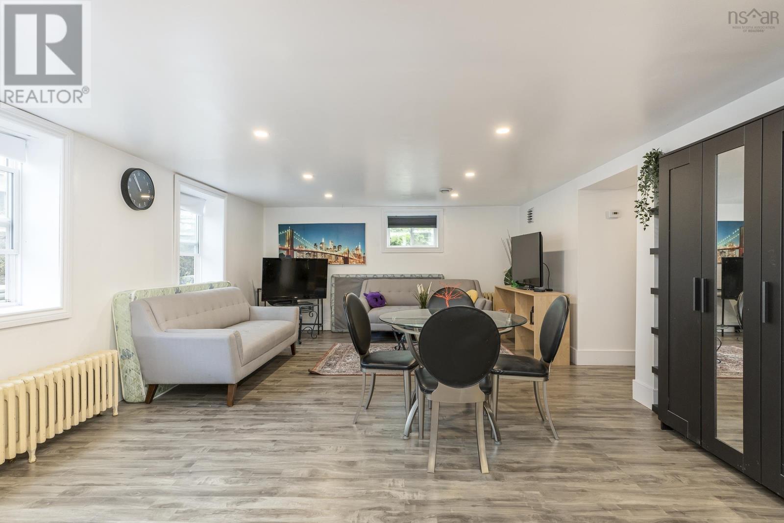 7095 Churchill Drive