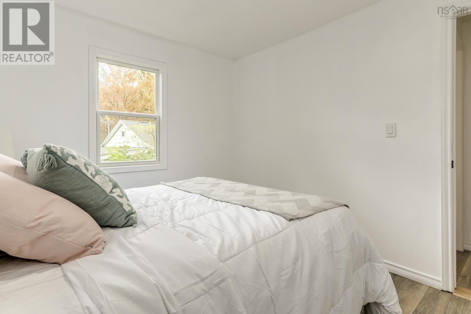 27 Parkstone Road