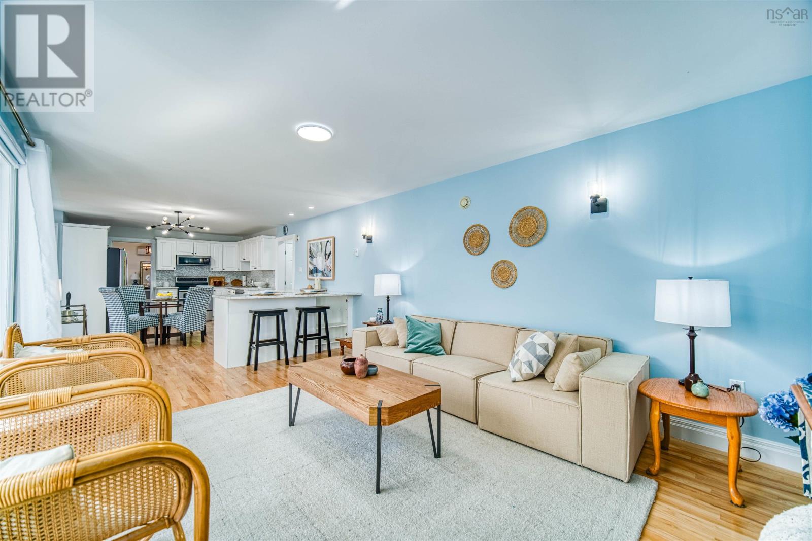 200 Cresthaven Drive