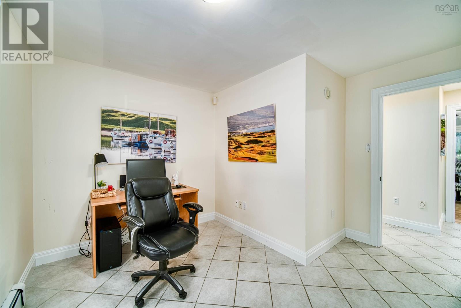 200 Cresthaven Drive