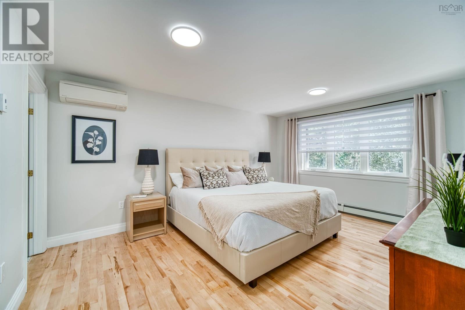 200 Cresthaven Drive