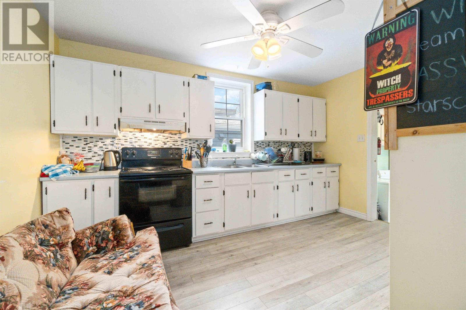 2616 Fuller Terrace