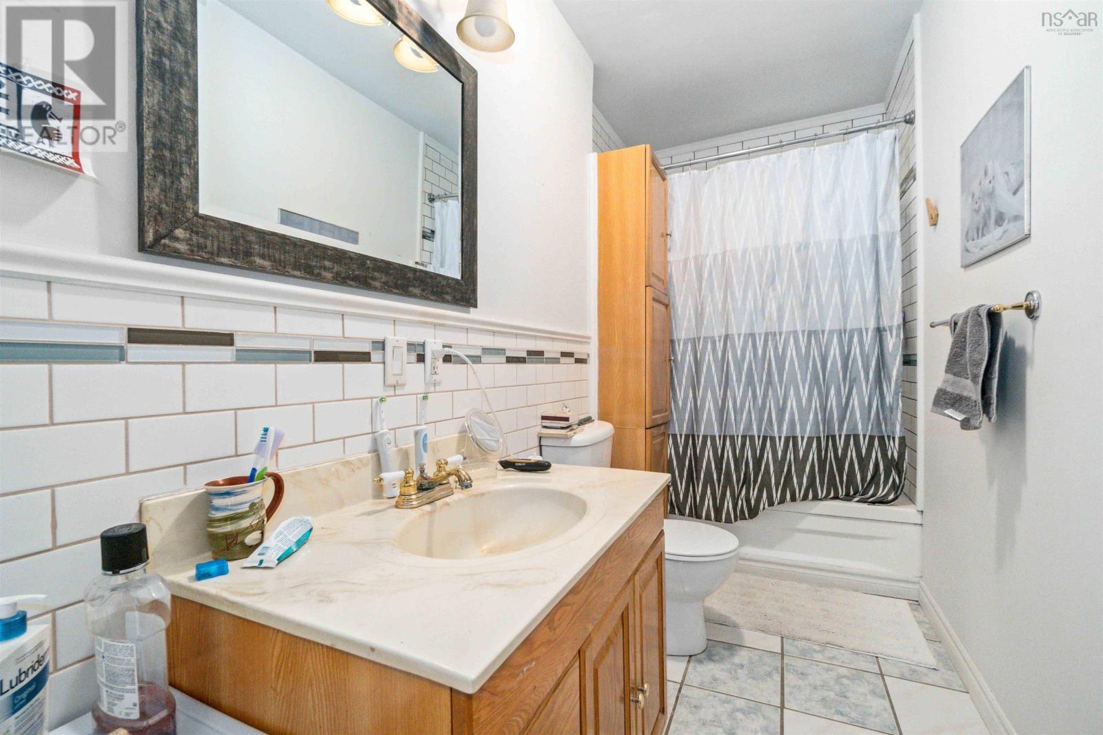 2616 Fuller Terrace