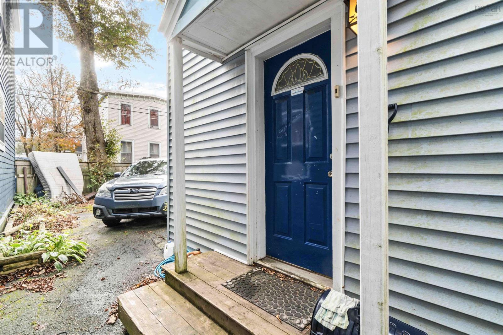 2616 Fuller Terrace