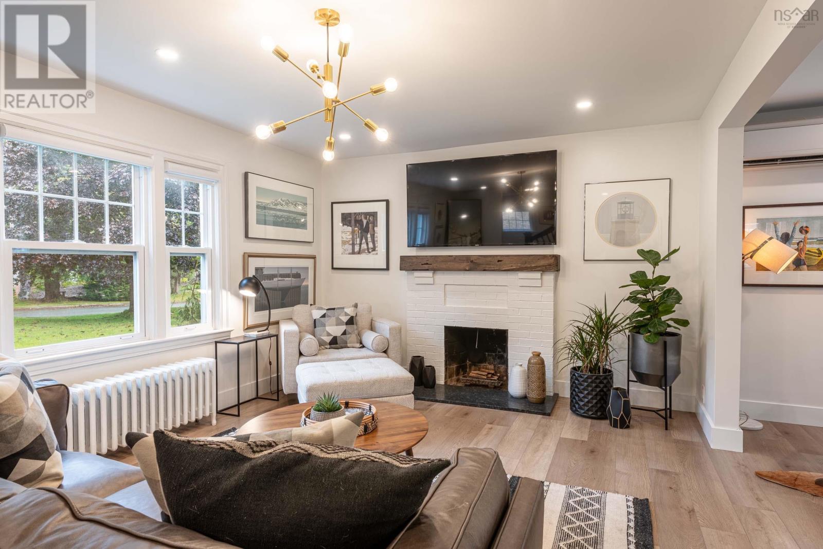 4 Rosemount Avenue