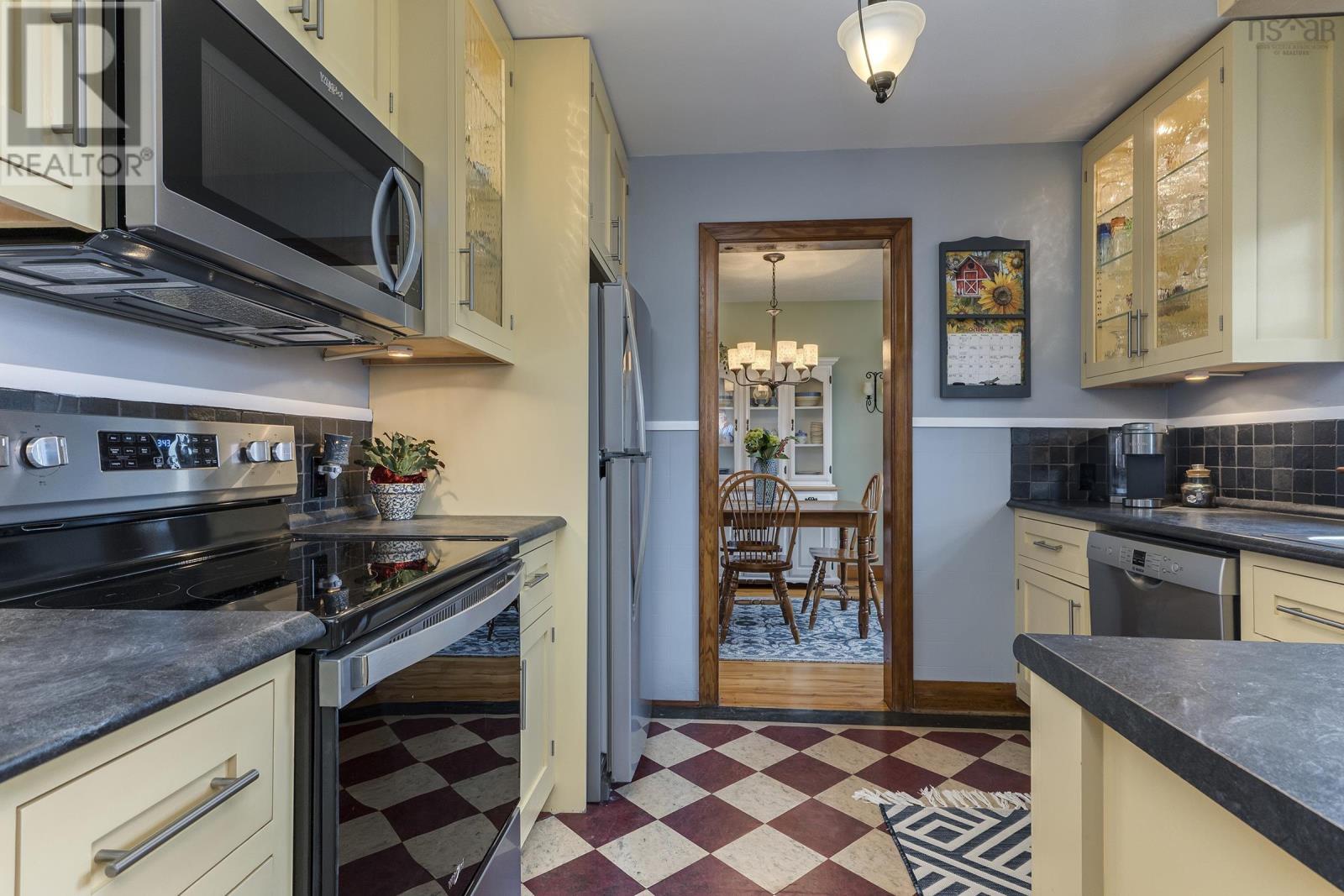 34 Arlington Avenue