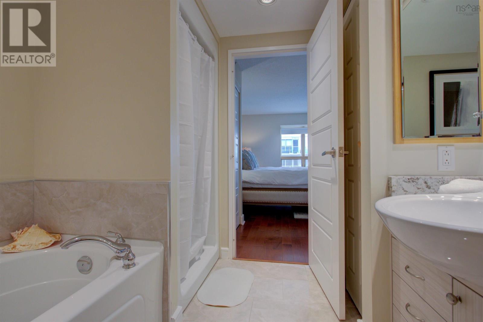 527 1477 Lower Water Street, #527