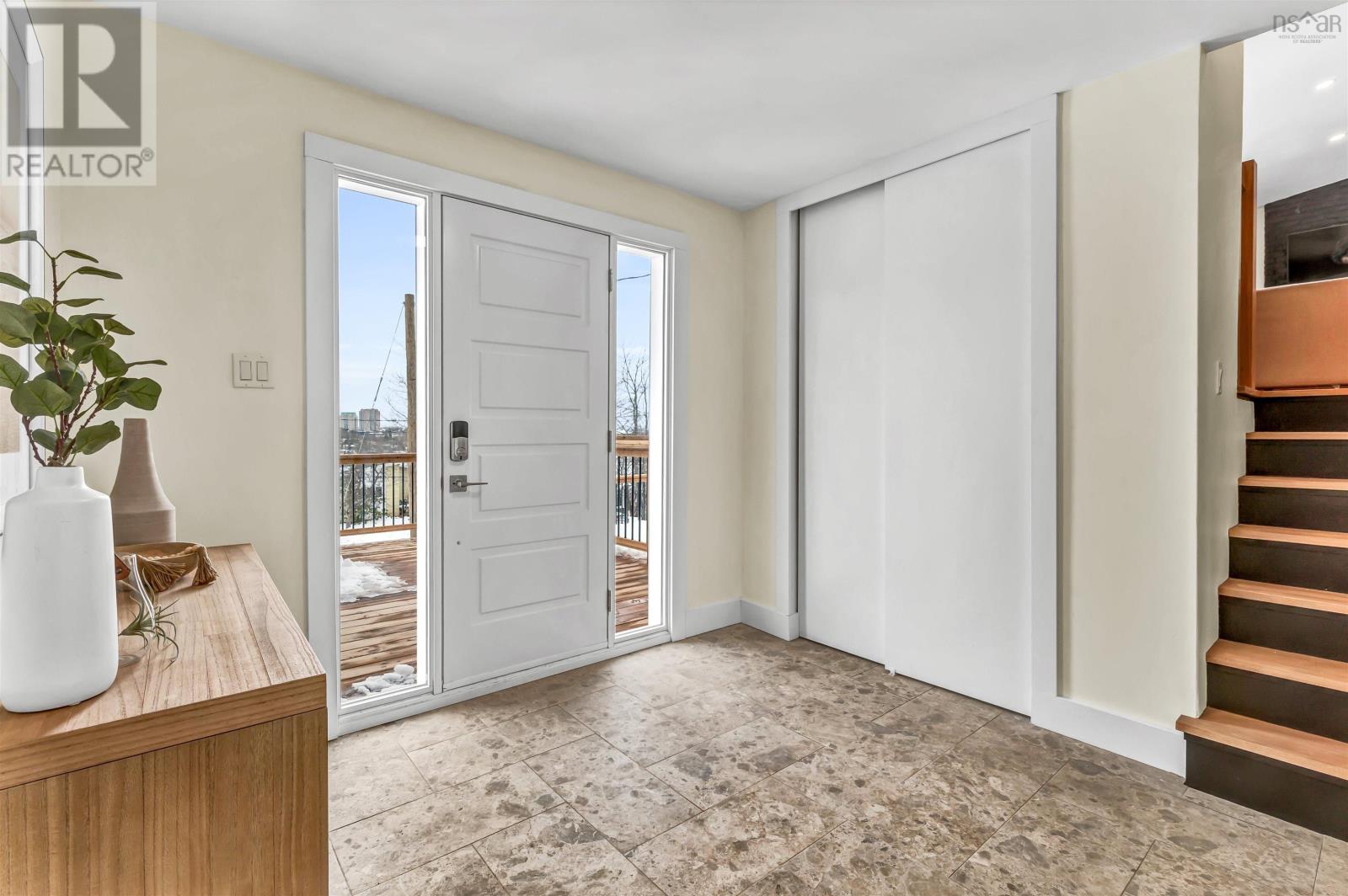 4 Benview Drive