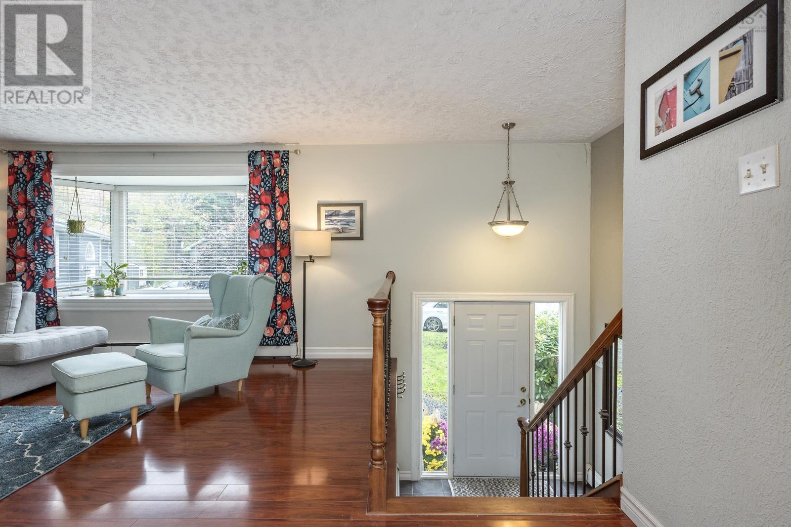 5 Dubonnet Drive