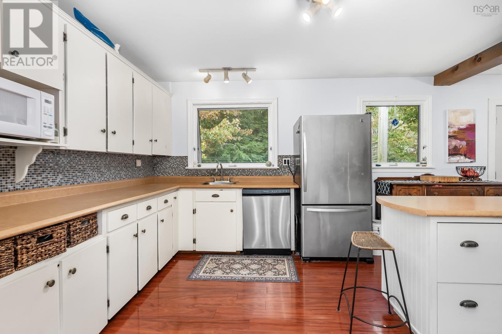 5 Dubonnet Drive