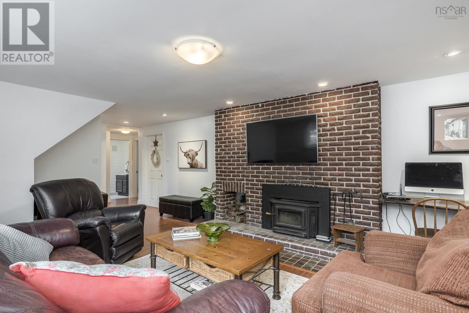 5 Dubonnet Drive