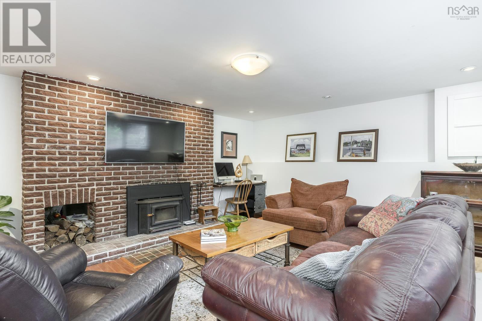 5 Dubonnet Drive