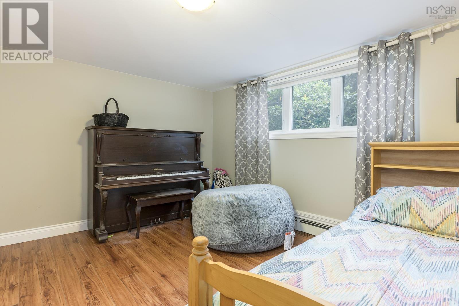 5 Dubonnet Drive